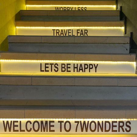 7 Wonders Hostel At Upper Dickson Singapore Exterior photo