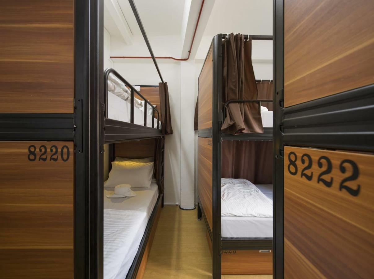 7 Wonders Hostel At Upper Dickson Singapore Exterior photo
