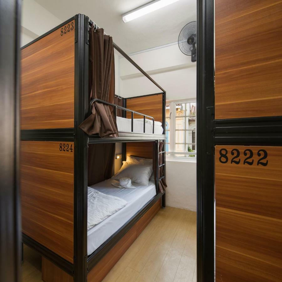 7 Wonders Hostel At Upper Dickson Singapore Exterior photo